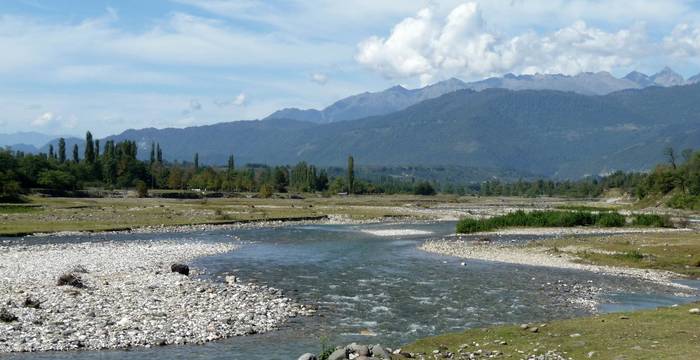 Fluss in Georgien