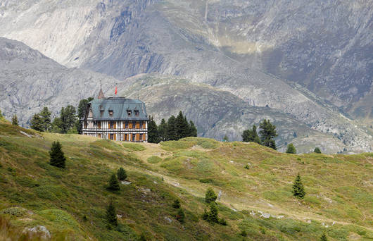 Blick auf das Pro Natura Zentrum Aletsch