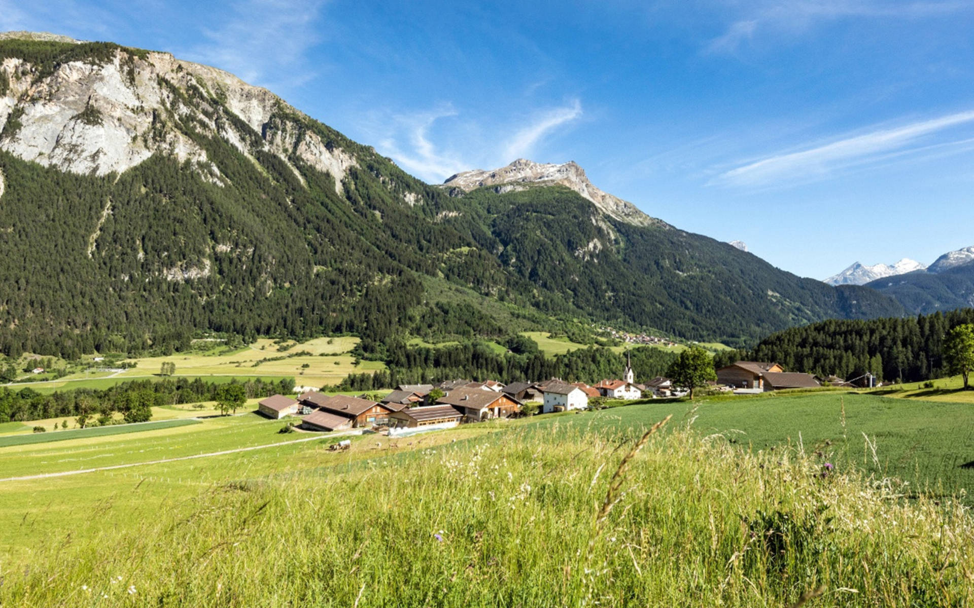 Ferienarbeitswoche Donat, Val Schons/Schams, Graubünden - Trockenmauerwoche. © Viamala Tourismus