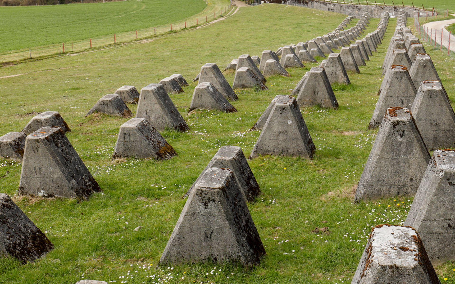 Panzersperren Vallamand © Matthias Sorg