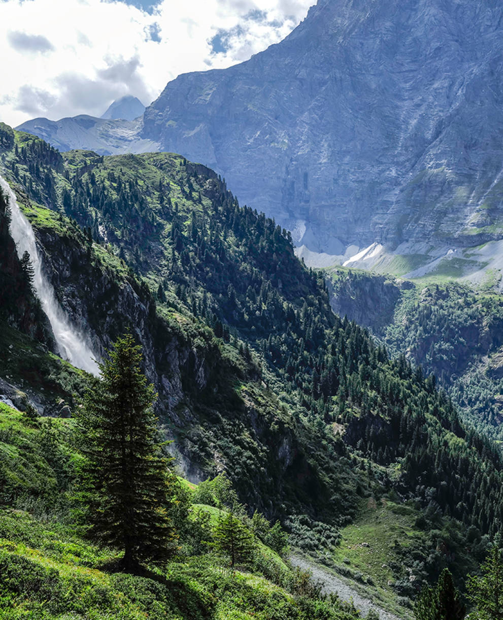 Chutes de Schmadri dans la vallée de Hinteren Lauterbrunntal