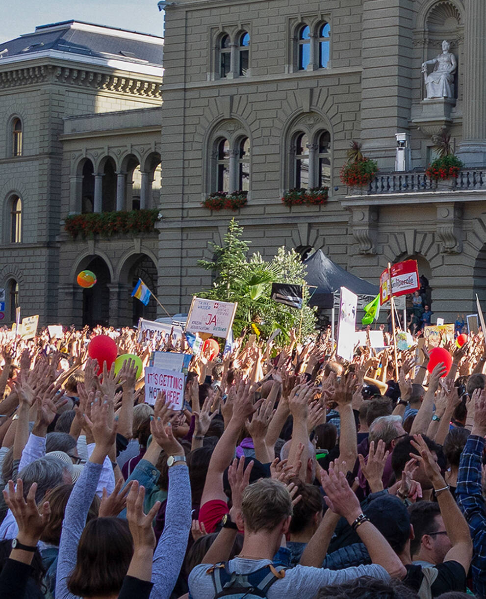 Klimademonstration auf dem Bundesplatz in Bern im Herbst 2023