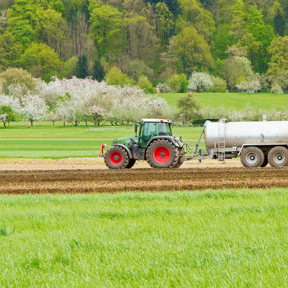 Traktor Gülle